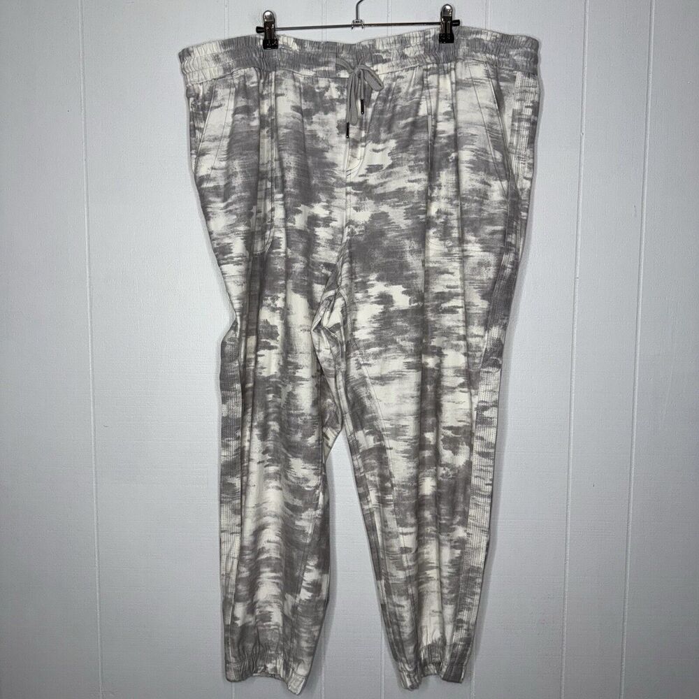 Athleta Women’s Farallon Printed Jogger Gray Size 24